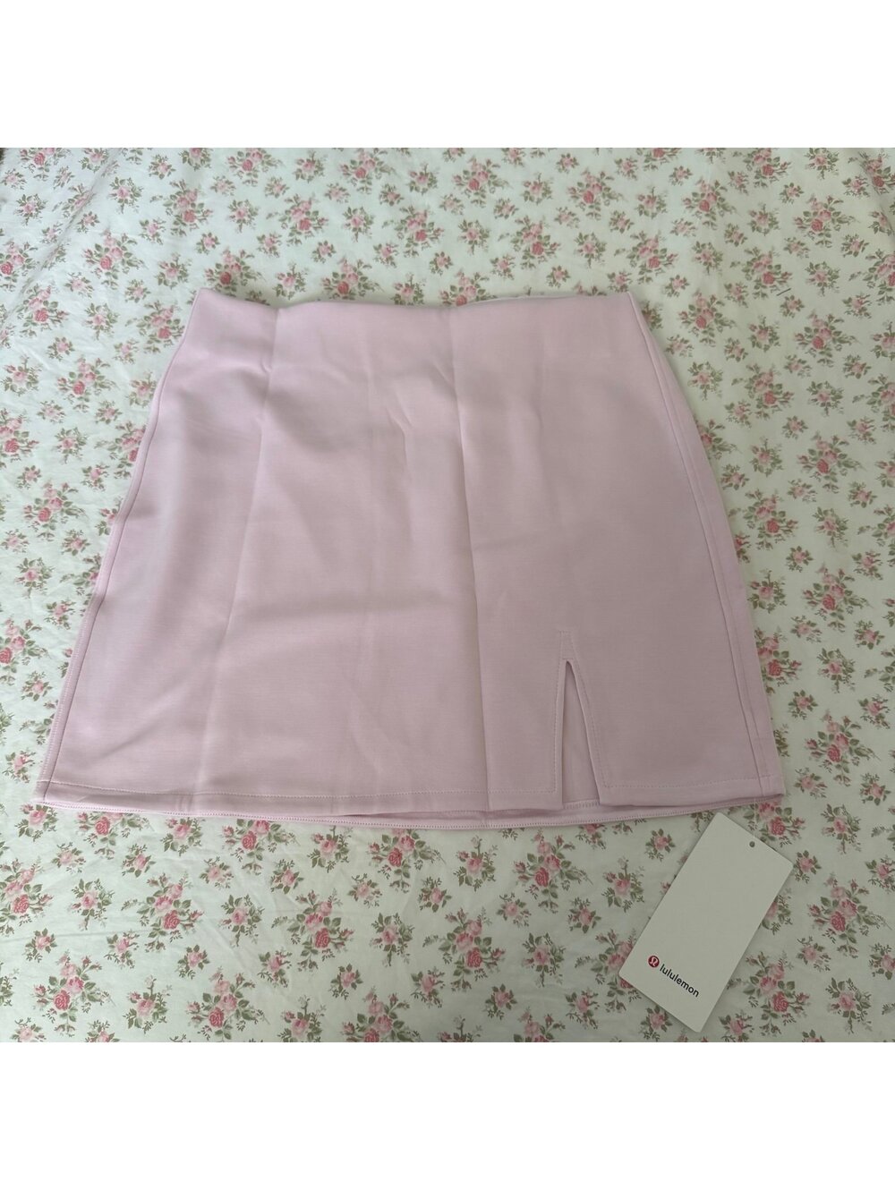 Lululemon Athletica softstreme High rise skirt